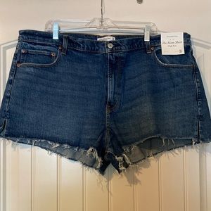 Abercrombie mom short